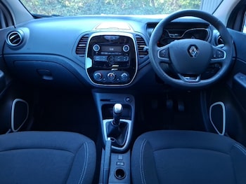 Used Renault Captur 2018 for sale - 79443540: Photo