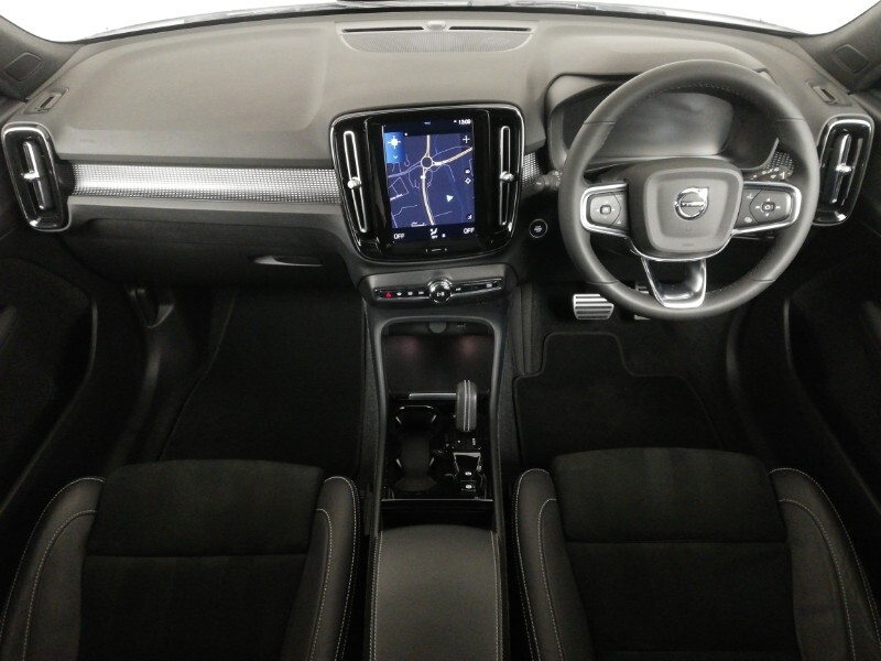 Used Volvo XC40 2022 for sale - 77716649: Photo 2