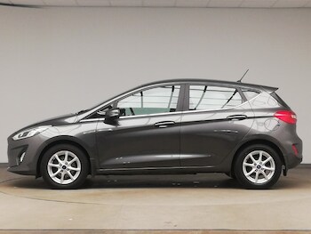 Used Ford Fiesta 2017 for sale - 76507132: Photo