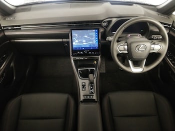 Used Lexus LBX 2024 for sale - 76165972: Photo 2