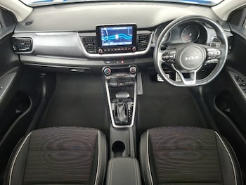 Used Kia Stonic 2022 for sale - 79175810: Photo