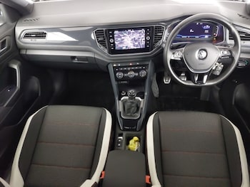 Used Volkswagen T-Roc 2018 for sale - 78527278: Photo