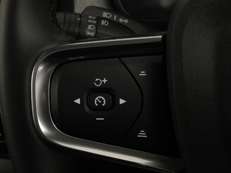 Used Volvo XC40 2024 for sale - 76860665: Photo 18