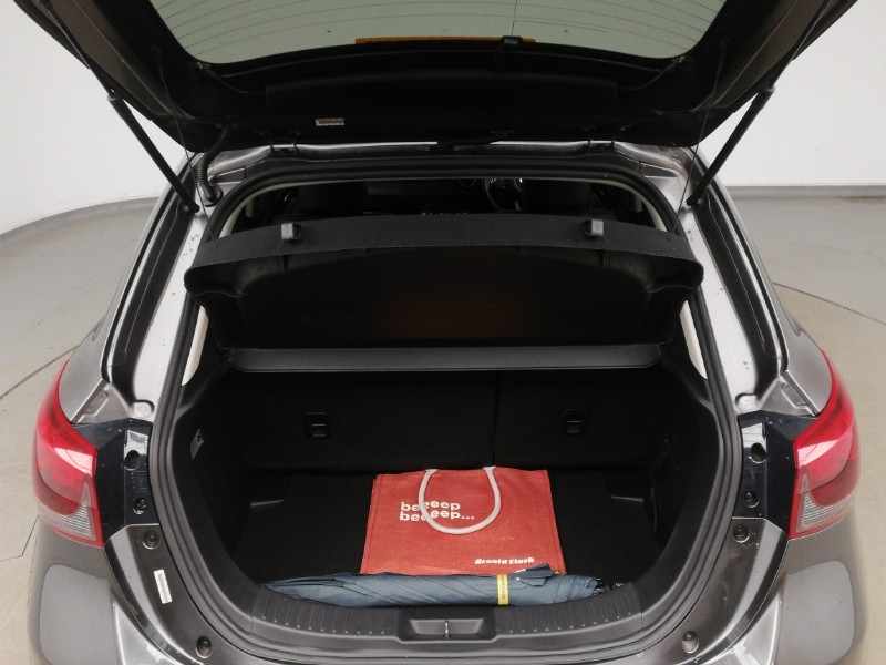 Used Mazda Mazda2 2019 for sale - 76628726: Photo 8