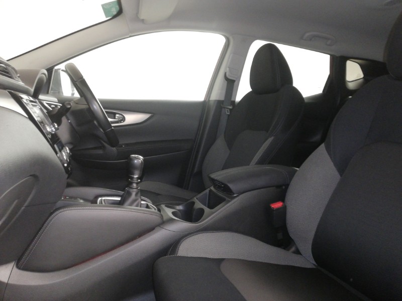 Used Nissan Qashqai 2017 for sale - 76788886: Photo 5