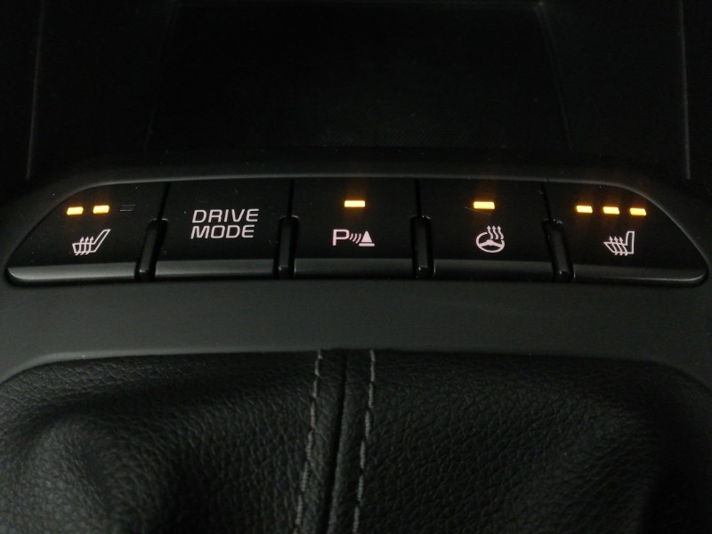 Used Kia Stonic 2023 for sale - 77078578: Photo 17