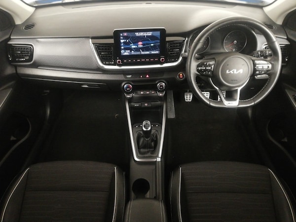 Used Kia Stonic 2023 for sale - 76054781: Photo 2