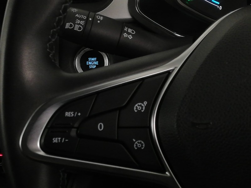 Used Renault Captur 2023 for sale - 77689678: Photo 17