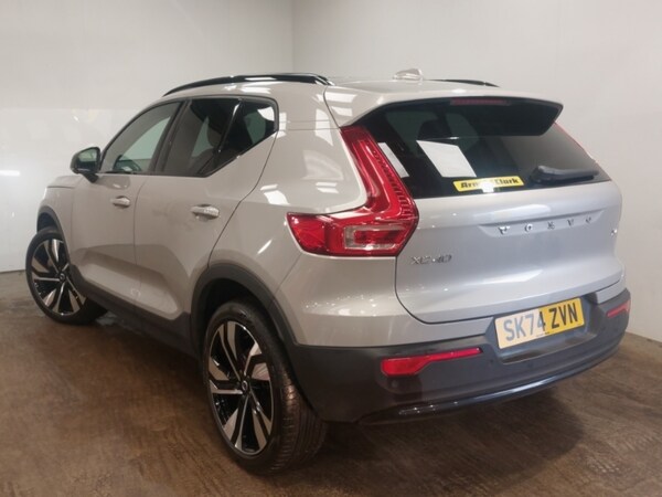 Used Volvo XC40 2024 for sale - 76180548: Photo 3