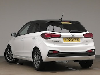 Used Hyundai i20 2020 for sale - 76543880: Photo