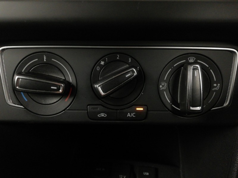 Used Volkswagen Polo 2016 for sale - 77289833: Photo 16