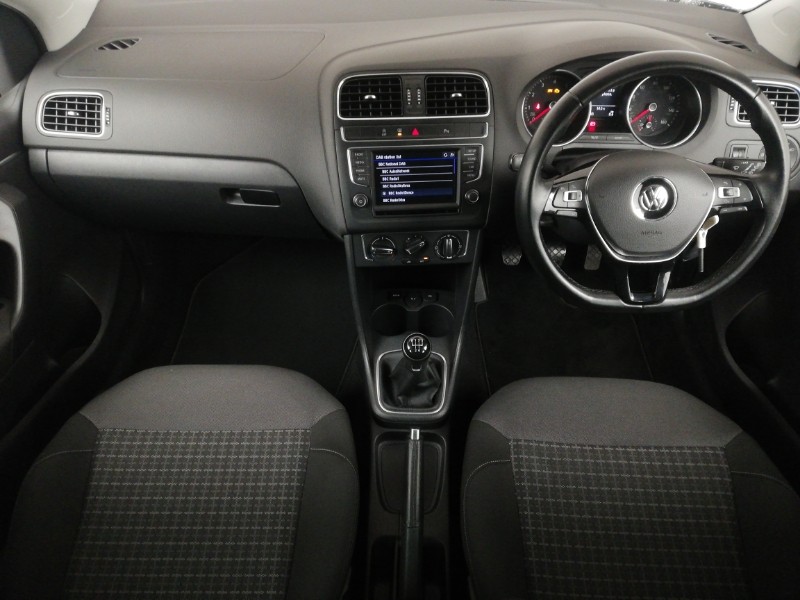 Used Volkswagen Polo 2016 for sale - 77289833: Photo 2