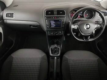 Used Volkswagen Polo 2016 for sale - 77289833: Photo