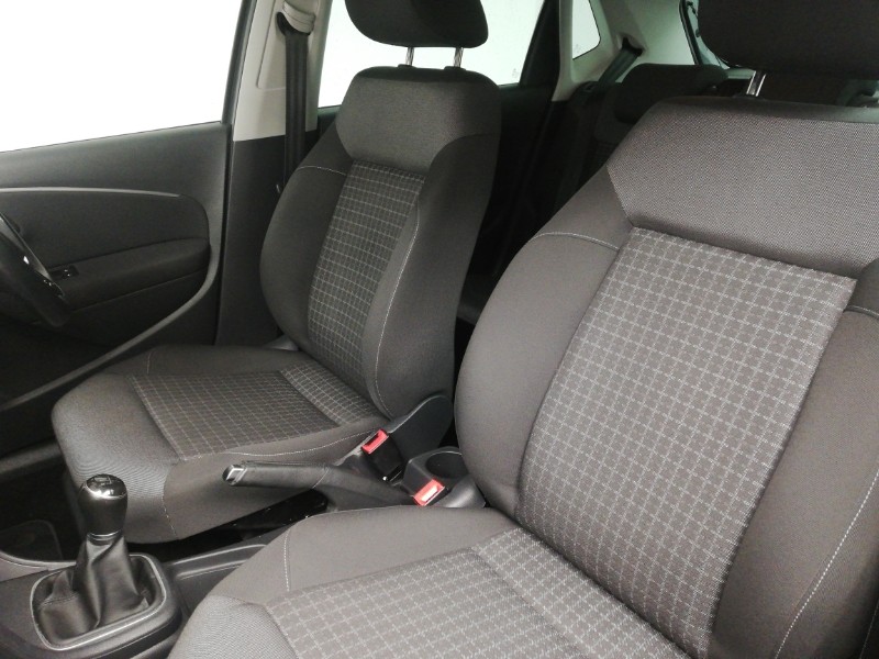 Used Volkswagen Polo 2016 for sale - 77289833: Photo 5