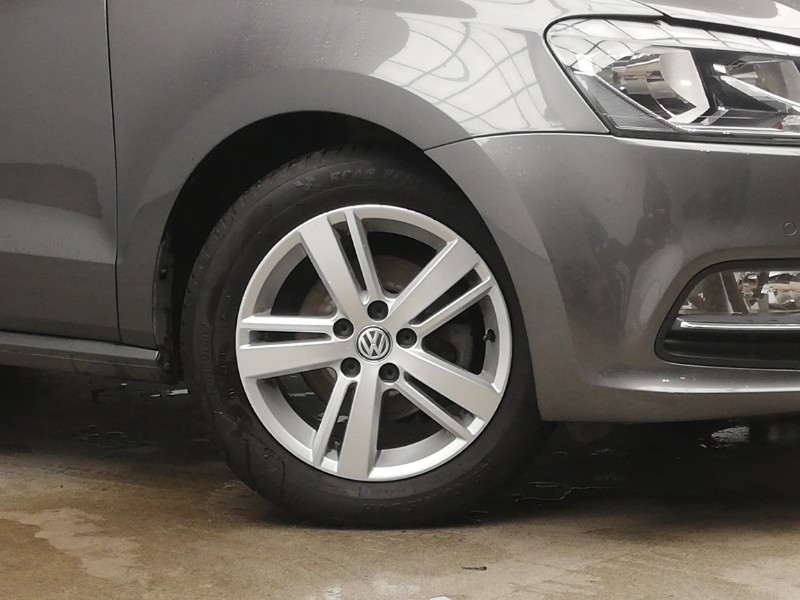 Used Volkswagen Polo 2016 for sale - 77289833: Photo 9