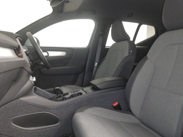 Used Volvo XC40 2024 for sale - 76282331: Photo 5