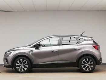 Used Renault Captur 2023 for sale - 77722071: Photo