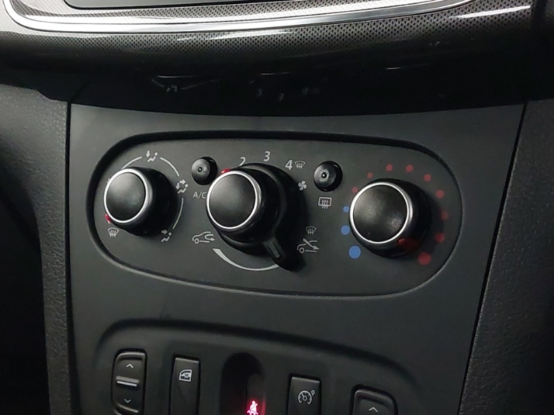 Used Dacia Sandero Stepway 2019 for sale - 77716654: Photo 16