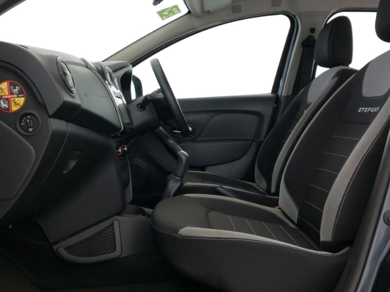 Used Dacia Sandero Stepway 2019 for sale - 77716654: Photo 5