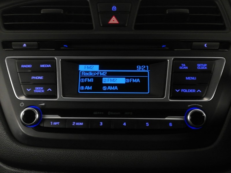 Used Hyundai i20 2015 for sale - 76354855: Photo 13