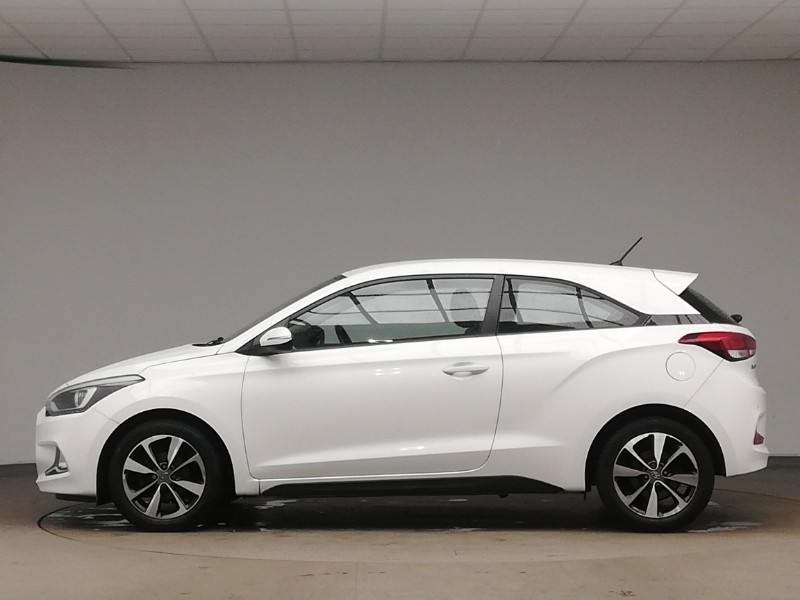 Used Hyundai i20 2015 for sale - 76354855: Photo 4