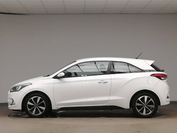 Used Hyundai i20 2015 for sale - 76354855: Photo