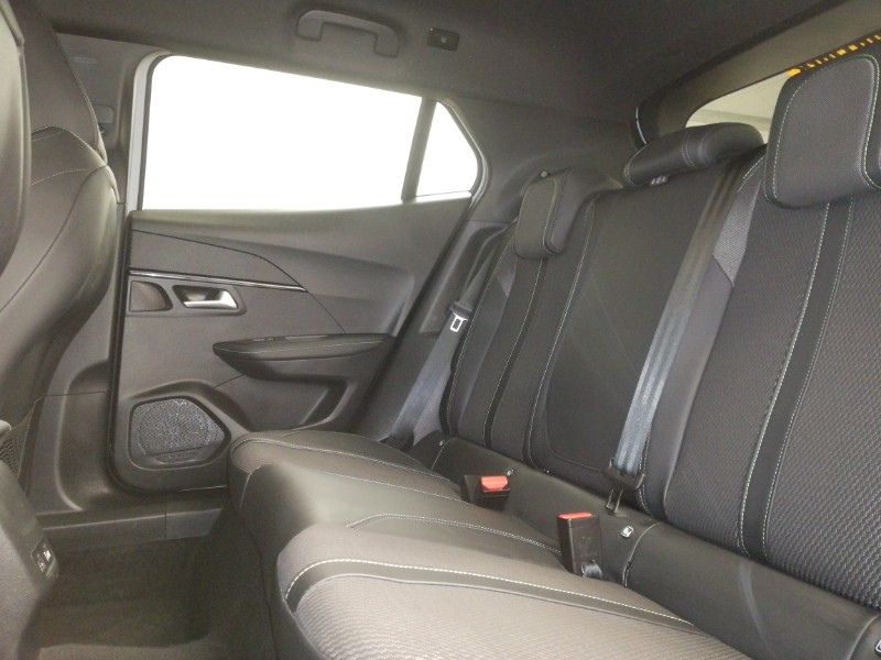 Used Peugeot 2008 2023 for sale - 76928539: Photo 6
