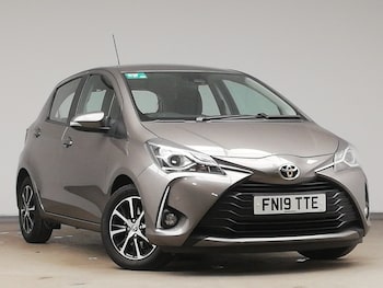 Used Toyota Yaris 2019 for sale - 76414728: Photo
