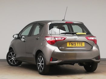 Used Toyota Yaris 2019 for sale - 76414728: Photo