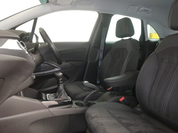 Used Vauxhall Crossland 2022 for sale - 76225897: Photo 5