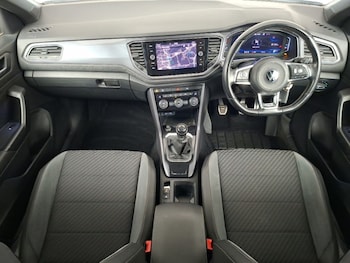 Used Volkswagen T-Roc 2020 for sale - 79056799: Photo