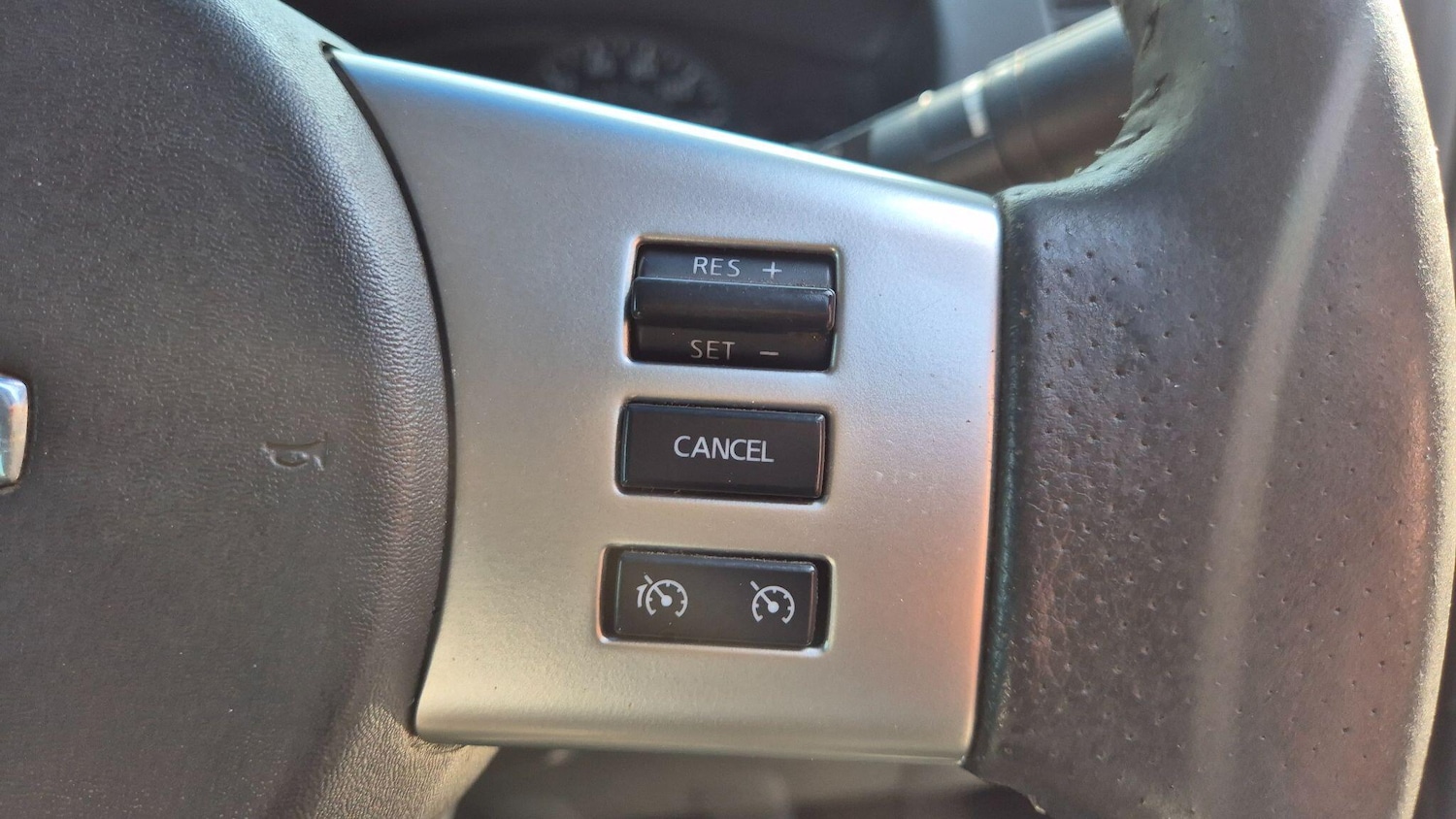 Used Nissan Navara 2012 for sale - 78170628: Photo 15