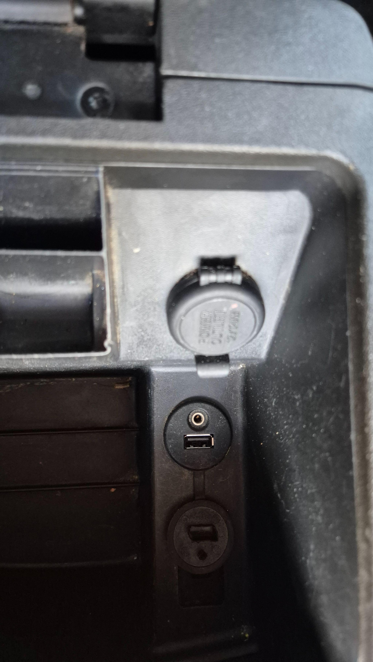 Used Nissan Navara 2012 for sale - 78170628: Photo 17