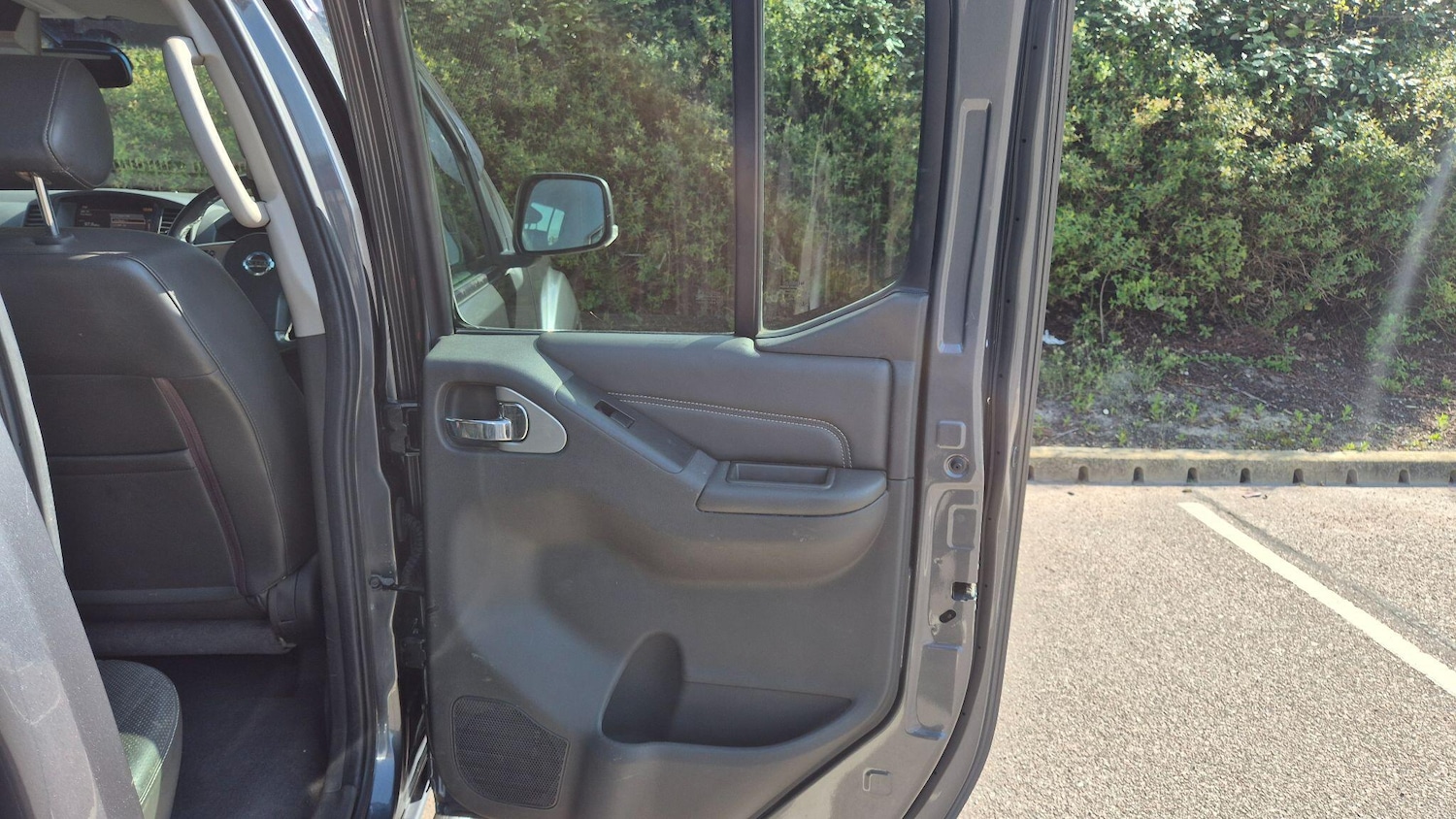 Used Nissan Navara 2012 for sale - 78170628: Photo 33