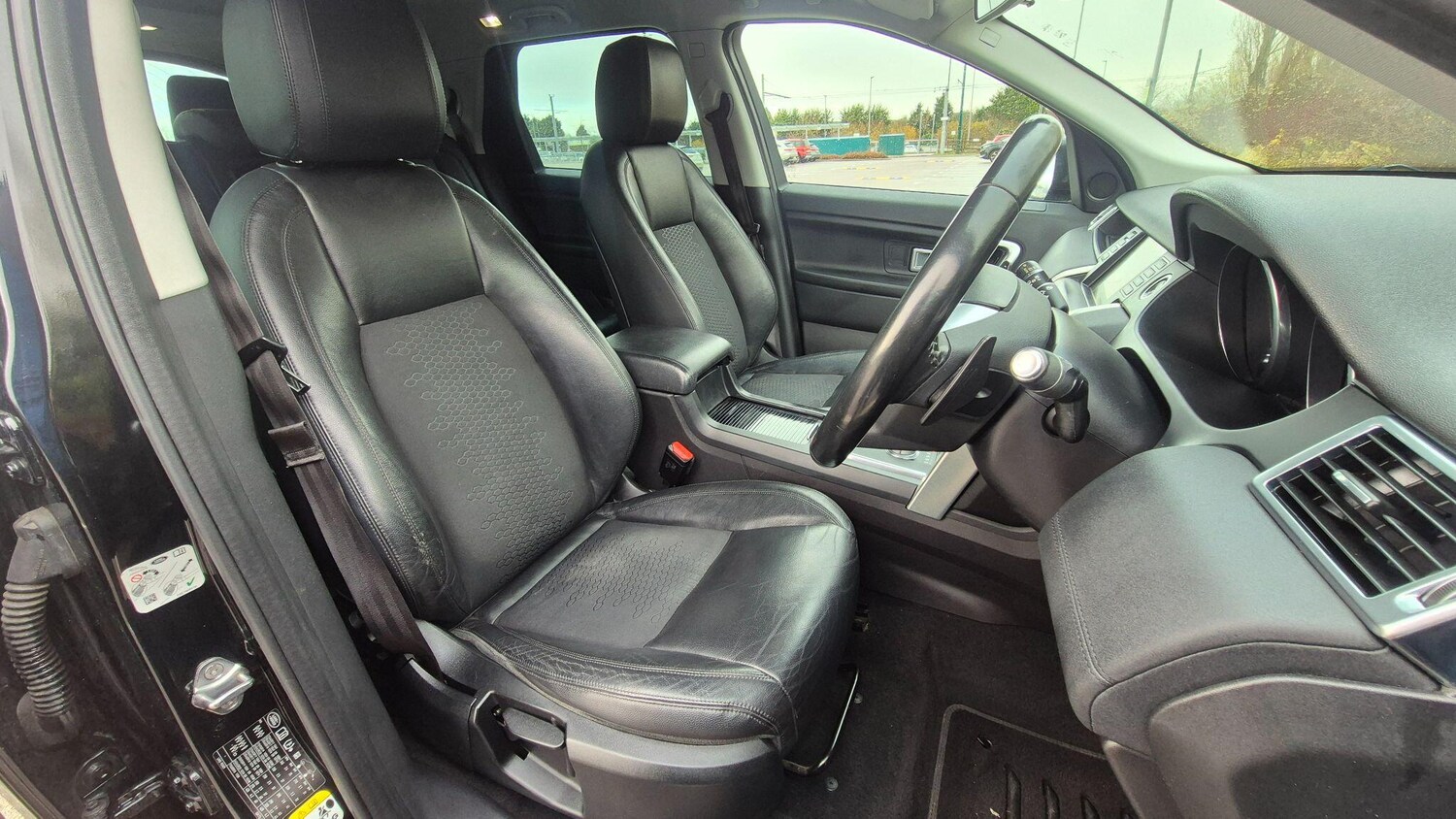 Used Land Rover Discovery Sport 2016 for sale - 77255600: Photo 12