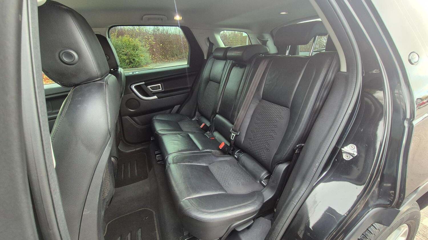 Used Land Rover Discovery Sport 2016 for sale - 77255600: Photo 15