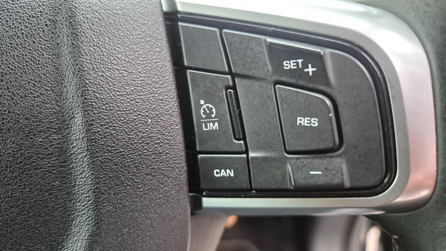 Used Land Rover Discovery Sport 2016 for sale - 77255600: Photo 18