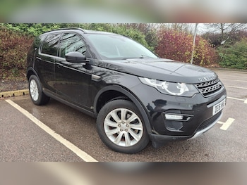 Used Land Rover Discovery Sport 2016 for sale - 77255600: Photo