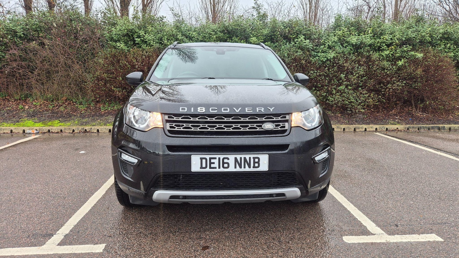 Used Land Rover Discovery Sport 2016 for sale - 77255600: Photo 2