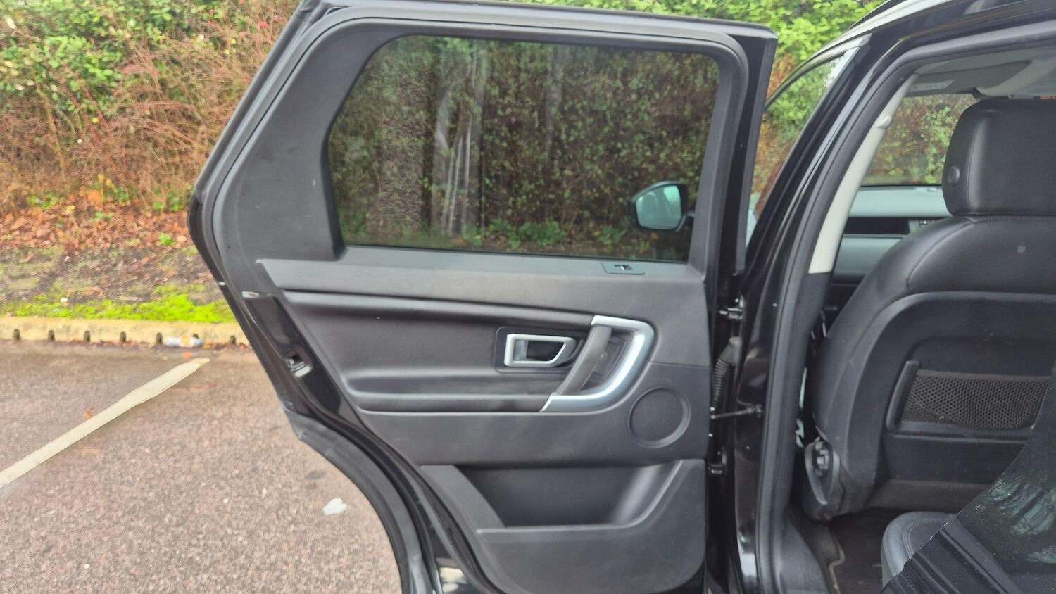 Used Land Rover Discovery Sport 2016 for sale - 77255600: Photo 24