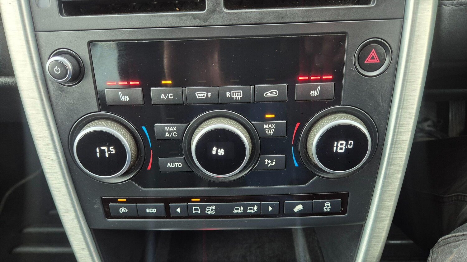 Used Land Rover Discovery Sport 2016 for sale - 77255600: Photo 31