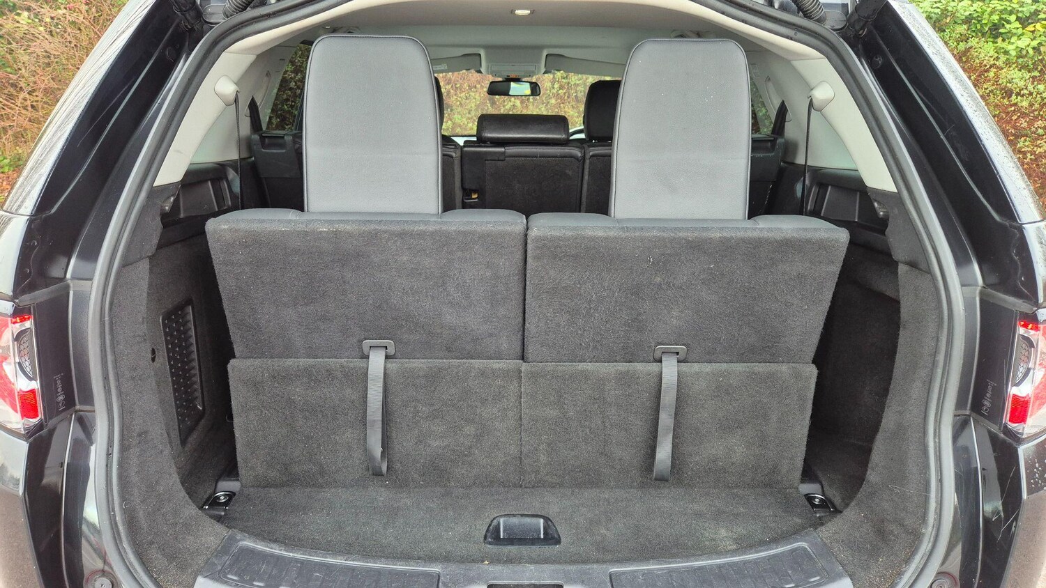 Used Land Rover Discovery Sport 2016 for sale - 77255600: Photo 36