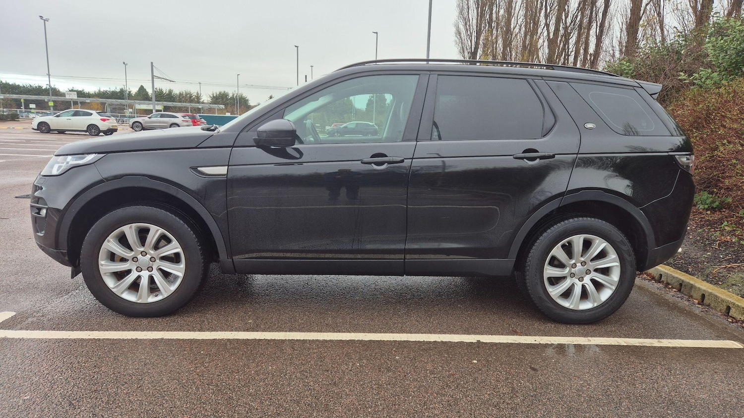 Used Land Rover Discovery Sport 2016 for sale - 77255600: Photo 5
