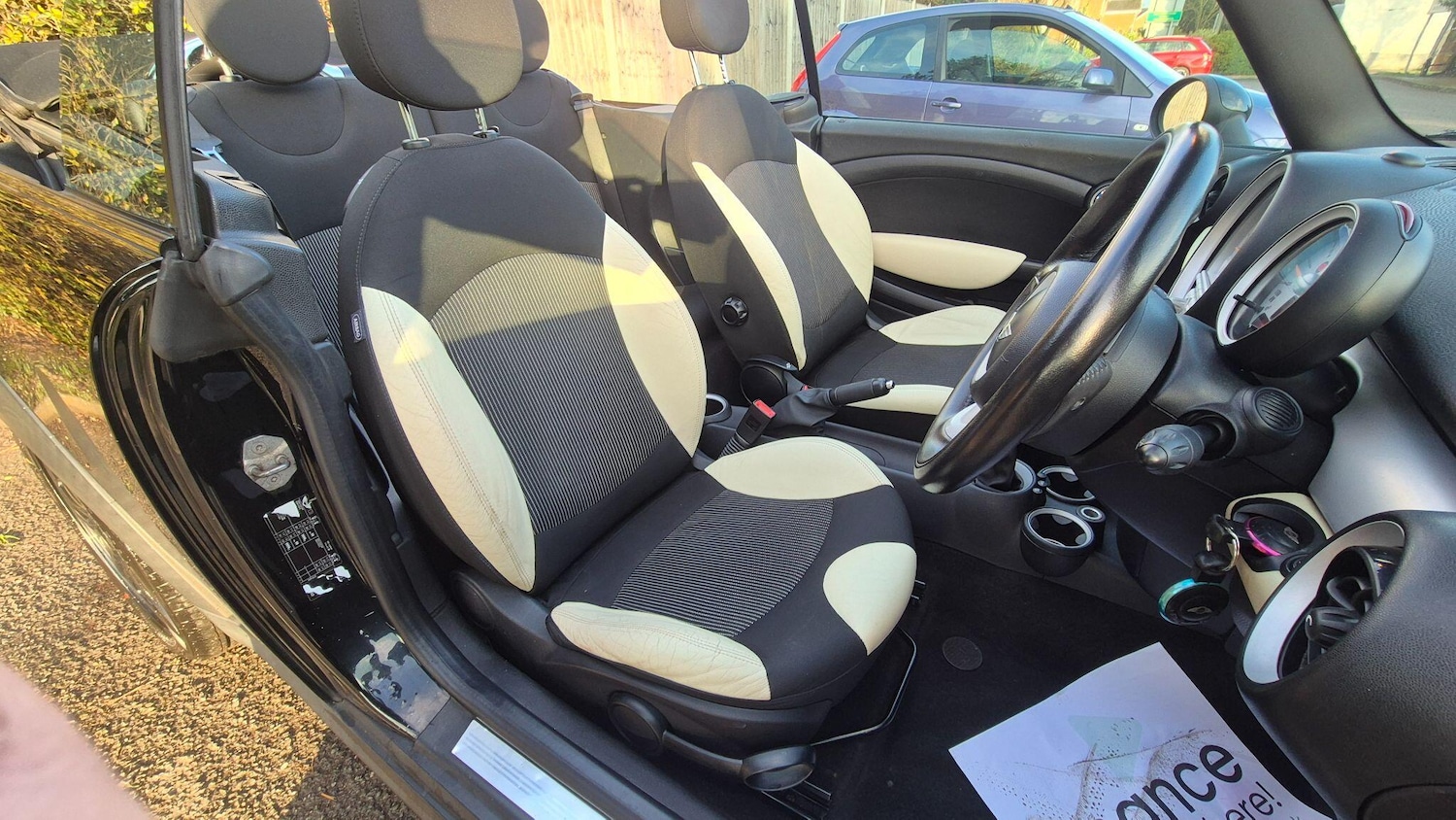 Used MINI Convertible 2009 for sale - 77253635: Photo 13