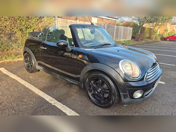 Used MINI Convertible 2009 for sale - 77253635: Photo