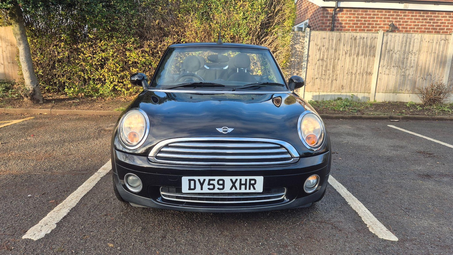 Used MINI Convertible 2009 for sale - 77253635: Photo 2