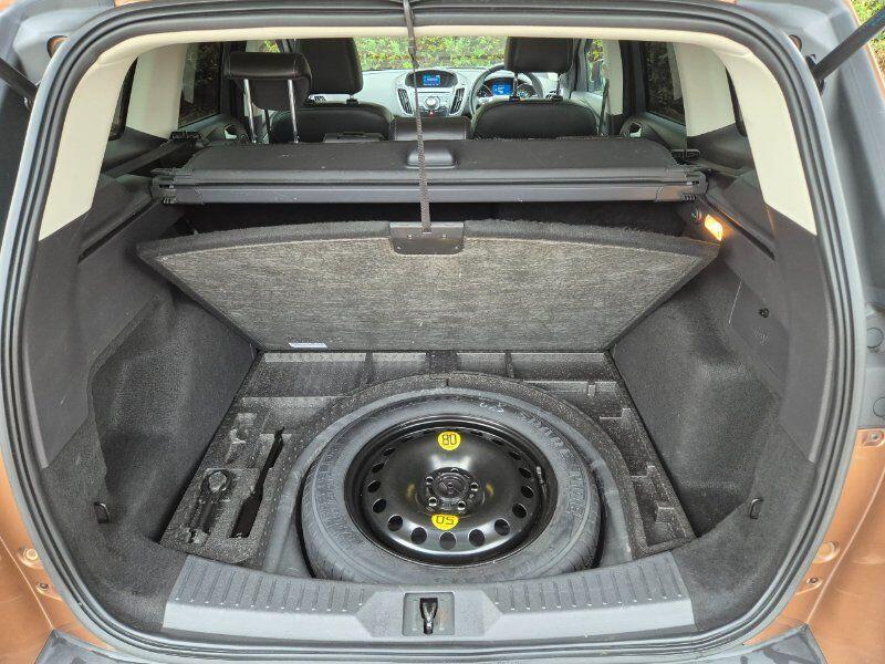 Used Ford Kuga 2013 for sale - 77455200: Photo 35