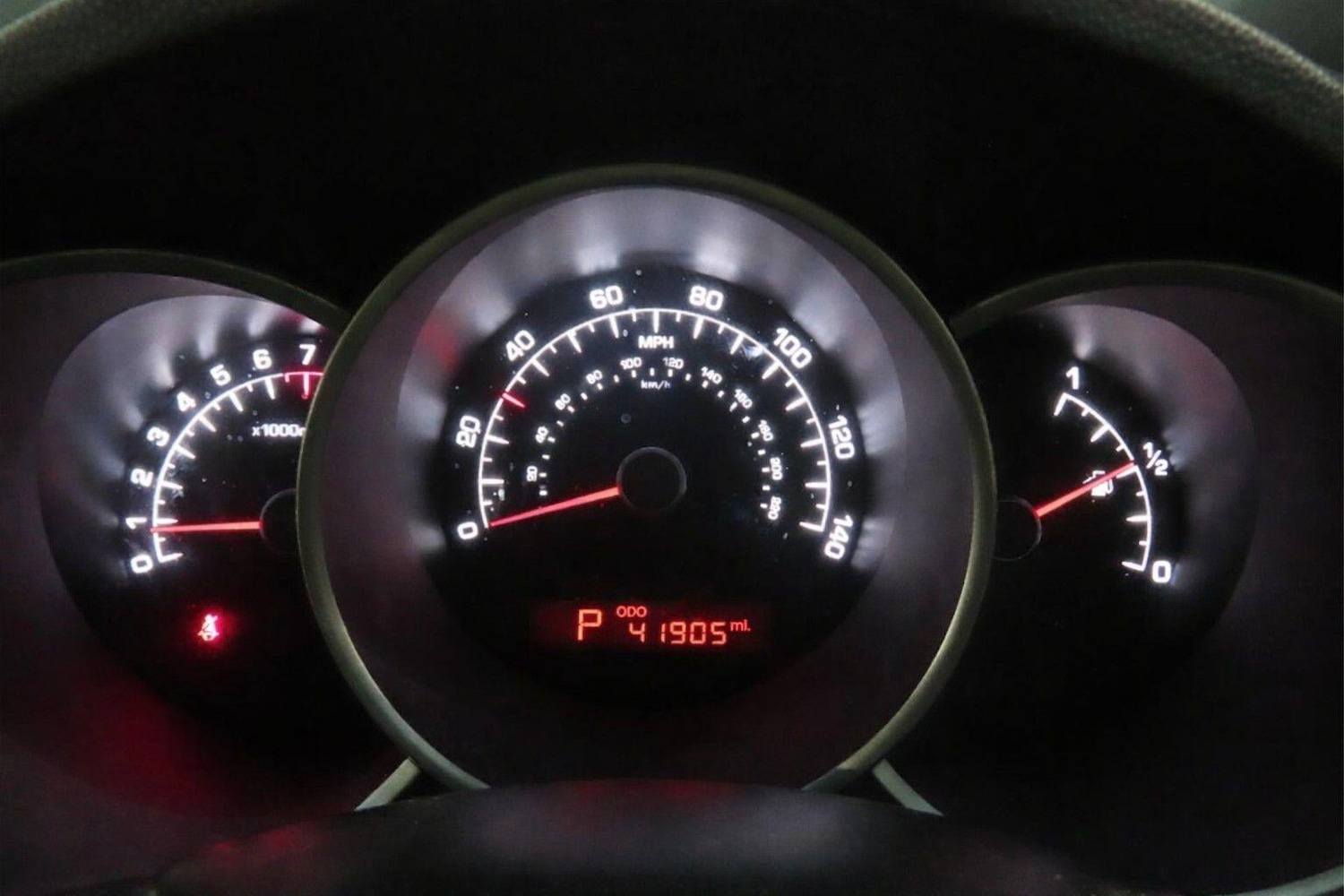 Used Kia Venga 2017 for sale - 77255598: Photo 2