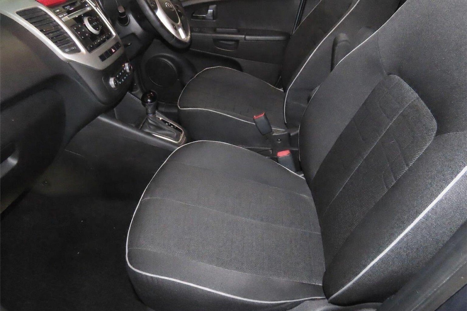 Used Kia Venga 2017 for sale - 77255598: Photo 3