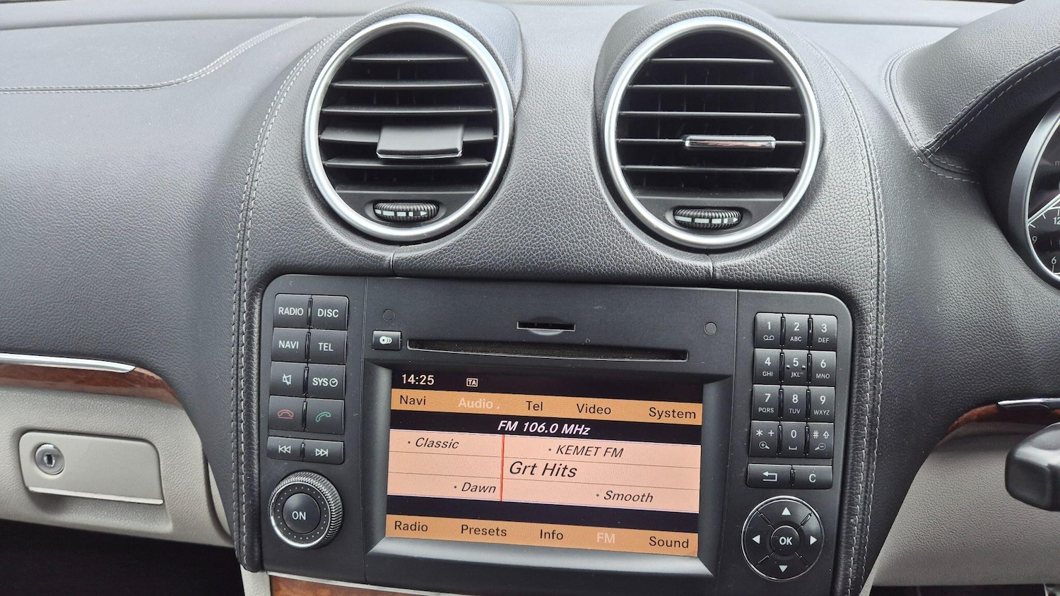 Used Mercedes-Benz GL Class 2010 for sale - 78048014: Photo 10